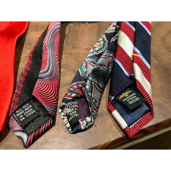 Tie Lot Assorted Red Blue Striped Solid Paisley Silk Polyester 8 Ties Preowned - Picture 5 of 8